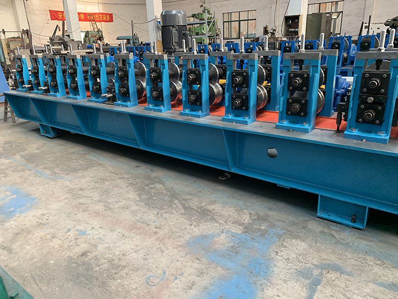倉儲籠U型加強筋成型機